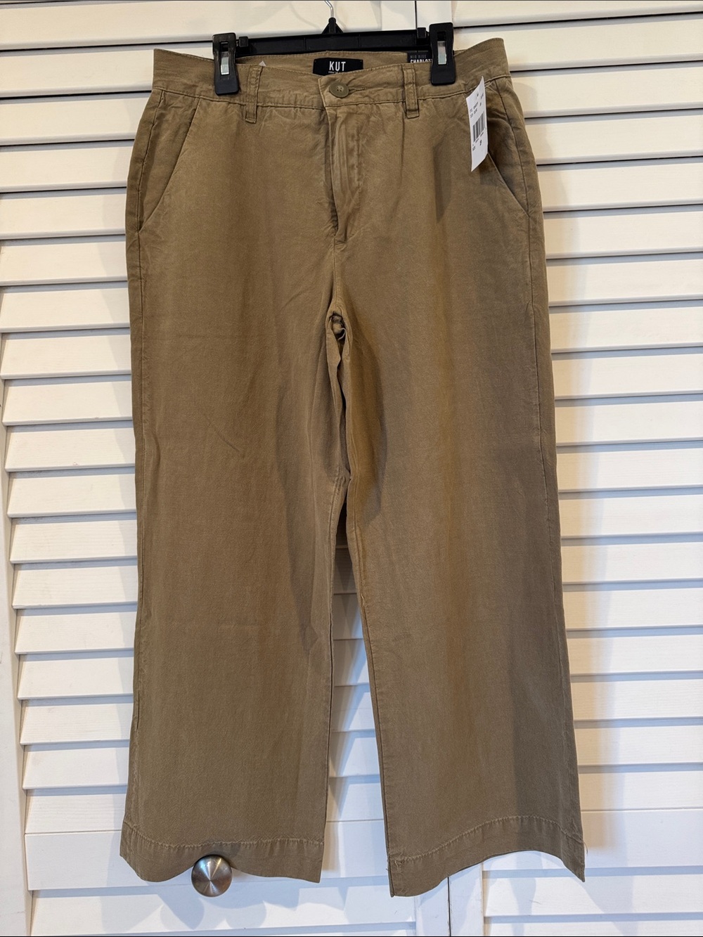Kut from the Kloth Wide-Leg Cropped Pants in Olive